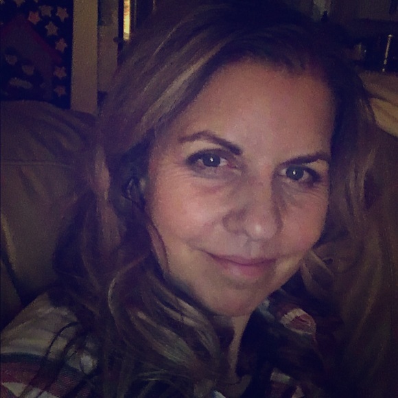 Meet your Posher, Marlene - Picture 1 of 1